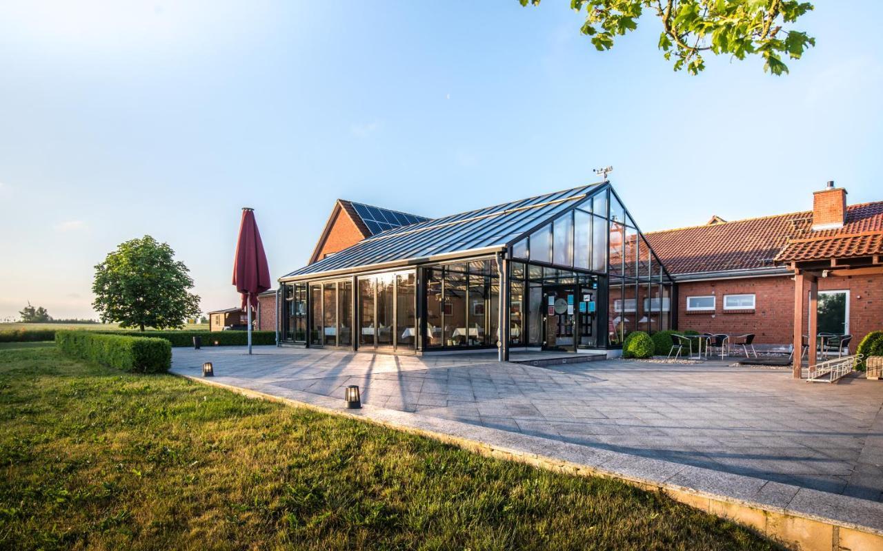 Auszeit Hotel Levenhagen Exterior photo
